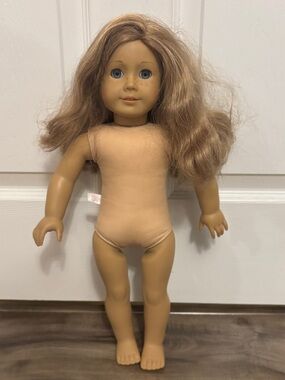 American Girl Doll Nicki Fleming Doll. GOTY 2007